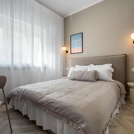 Cismigui Park 2 Bedrooms 16 Apartment