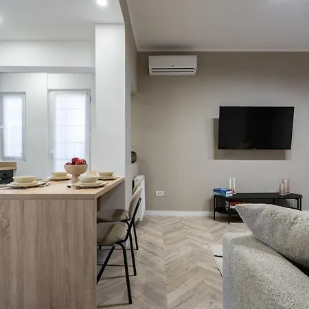 Cismigui Park 2 Bedrooms 16 Bucharest