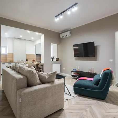 Cismigui Park 2 Bedrooms 16 Апартаменти Бухарест