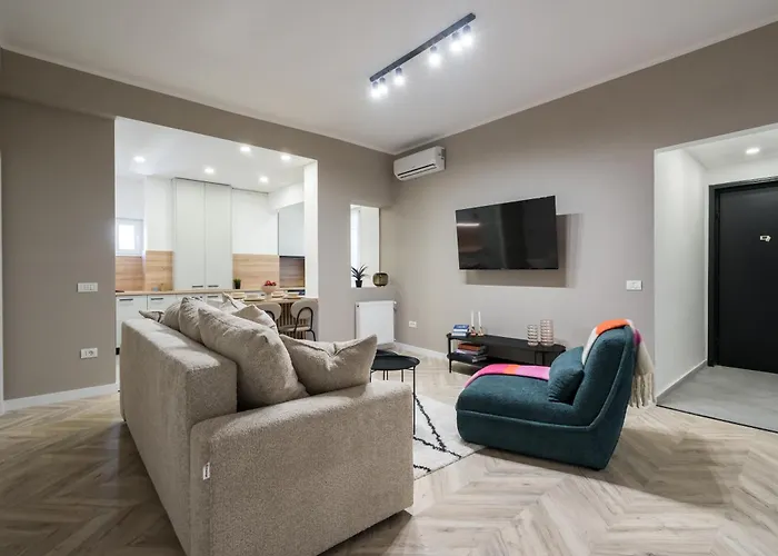 Cismigui Park 2 Bedrooms 16 Апартаменти Бухарест