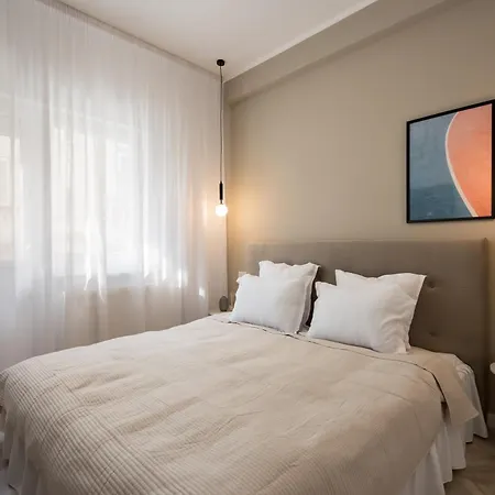 Cismigui Park 2 Bedrooms 16 *