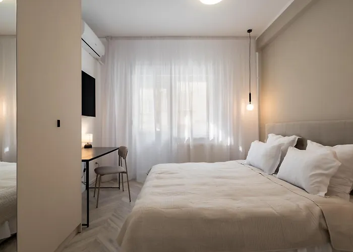 Cismigui Park 2 Bedrooms 16 Bucarest