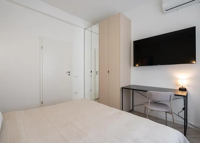 Cismigui Park 2 Bedrooms 16 Bucarest
