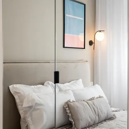 Cismigui Park 2 Bedrooms 16 Apartment